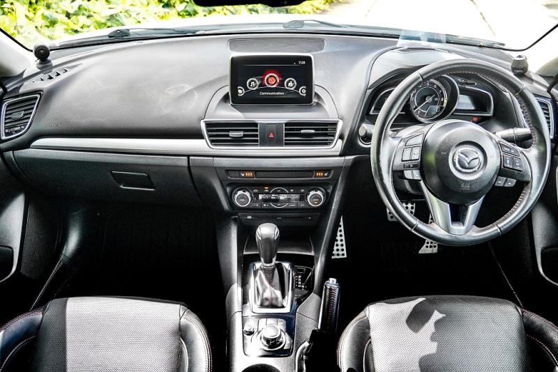 2014 Mazda Axela 20S / 3 LTD