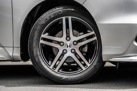 2015 Honda Odyssey Absolute - Thumbnail