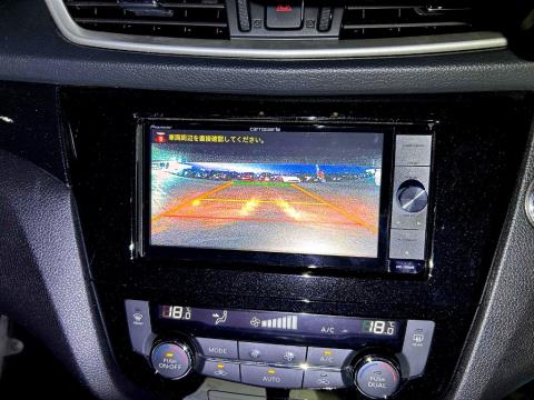 2015 Nissan X-trail 7 Seater - Thumbnail