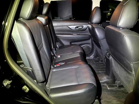 2015 Nissan X-trail 7 Seater - Thumbnail