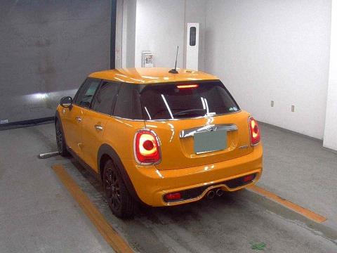 2015 Mini Cooper S - Thumbnail