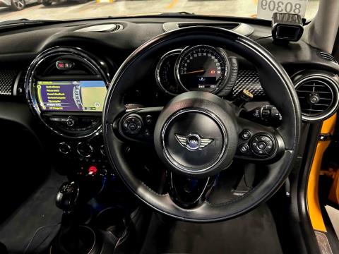 2015 Mini Cooper S - Thumbnail