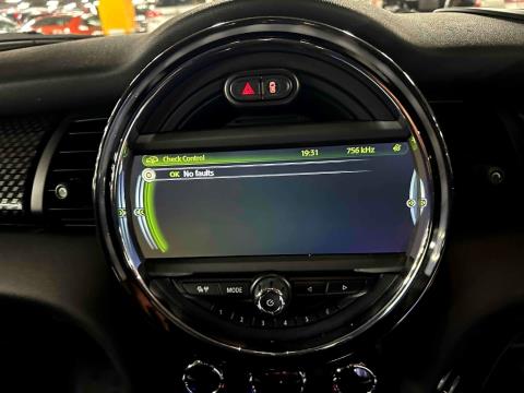 2015 Mini Cooper S - Thumbnail