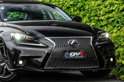 2014 Lexus IS 300h - Thumbnail