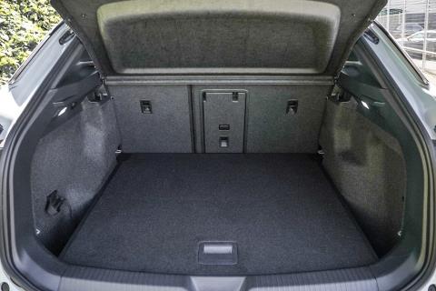 2023 Volkswagen ID.4 Pro 82kWh - Thumbnail