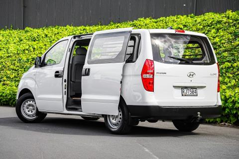 2021 Hyundai i-Load 2.5 CDRI - Thumbnail
