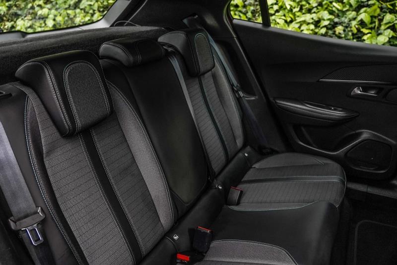 2022 Peugeot 2008 Allure SUV