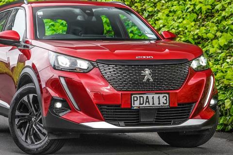 2022 Peugeot 2008 Allure SUV - Thumbnail