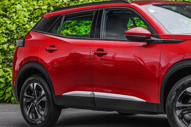 2022 Peugeot 2008 Allure SUV