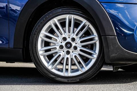 2015 Mini Cooper S - Thumbnail