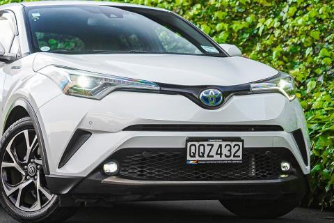 2019 Toyota C-HR Hybrid - Thumbnail