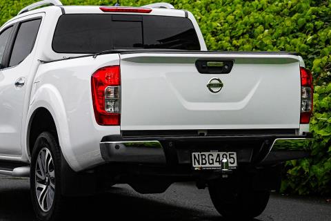 2020 Nissan Navara ST-X D/Cab - Thumbnail