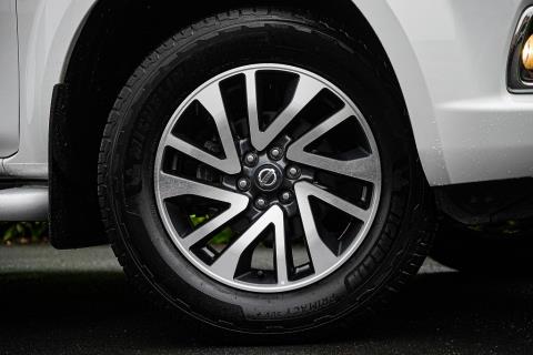 2020 Nissan Navara ST-X D/Cab - Thumbnail