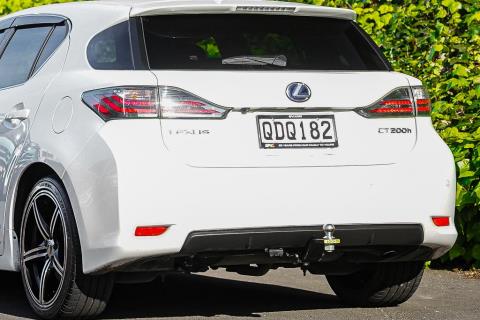 2011 Lexus CT 200h - Thumbnail
