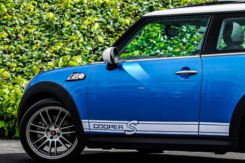 2009 MINI Cooper - Thumbnail