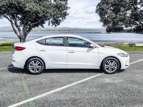 2016 Hyundai Elantra - Thumbnail