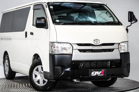 2020 Toyota Hiace ZL 5 Door - Thumbnail