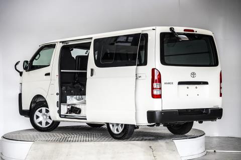 2020 Toyota Hiace ZL 5 Door - Thumbnail