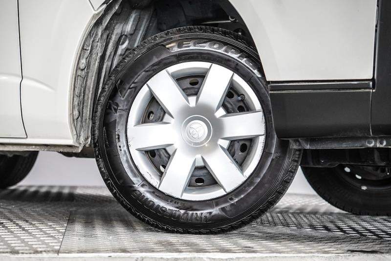 2020 Toyota Hiace ZL 5 Door