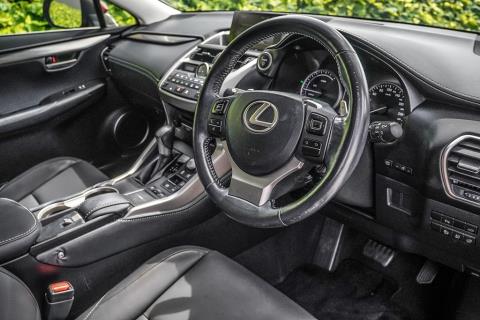 2015 Lexus NX 300h - Thumbnail