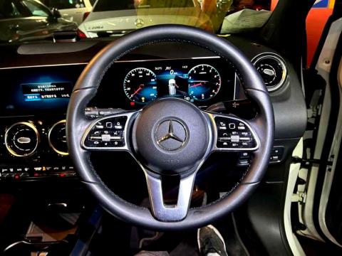 2020 Mercedes Benz B 180 - Thumbnail