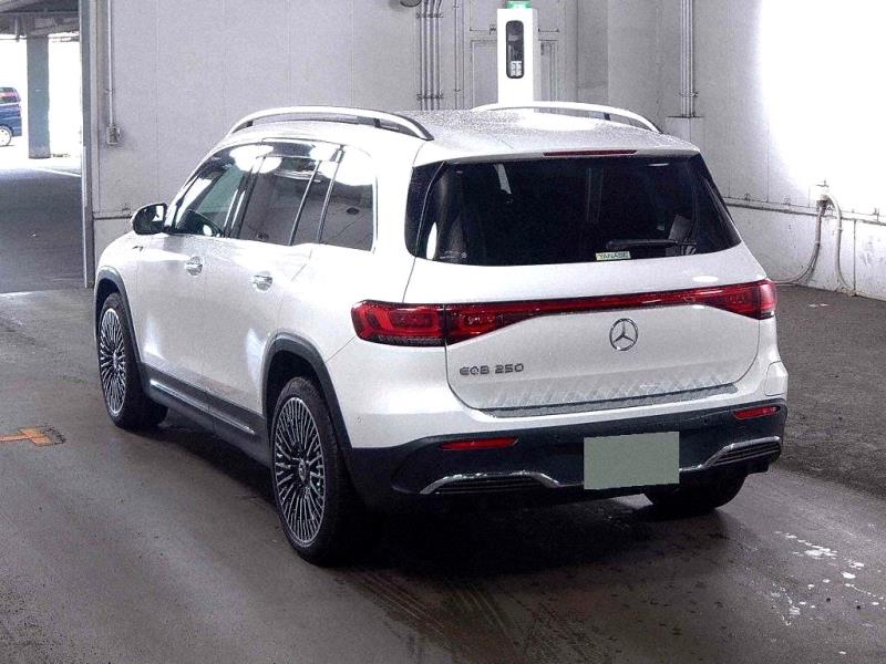 2022 Mercedes Benz EQB 250 AMG