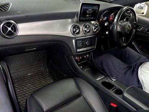 2017 Mercedes Benz GLA 220 4Matic - Thumbnail