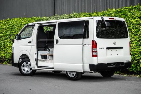 2020 Toyota Hiace ZL 5 Door - Thumbnail