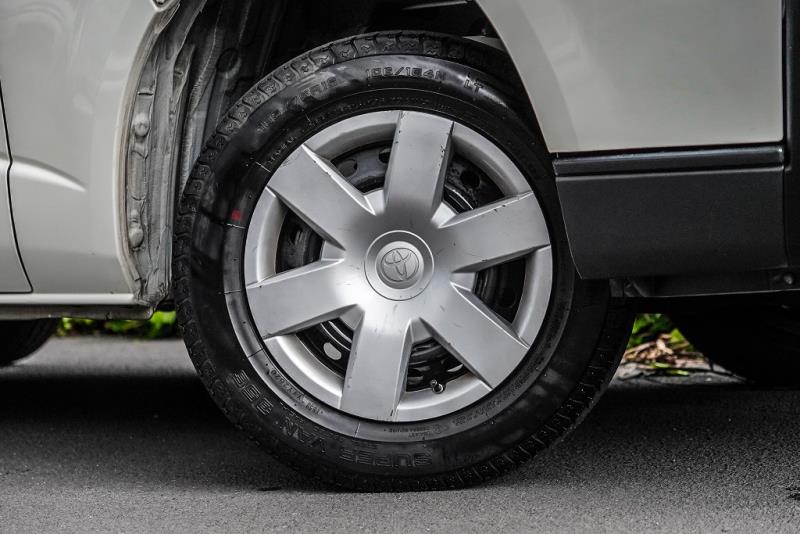 2020 Toyota Hiace ZL 5 Door