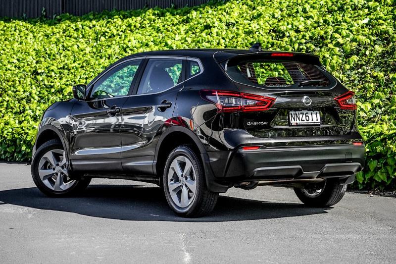 2021 Nissan Qashqai ST / Dualis