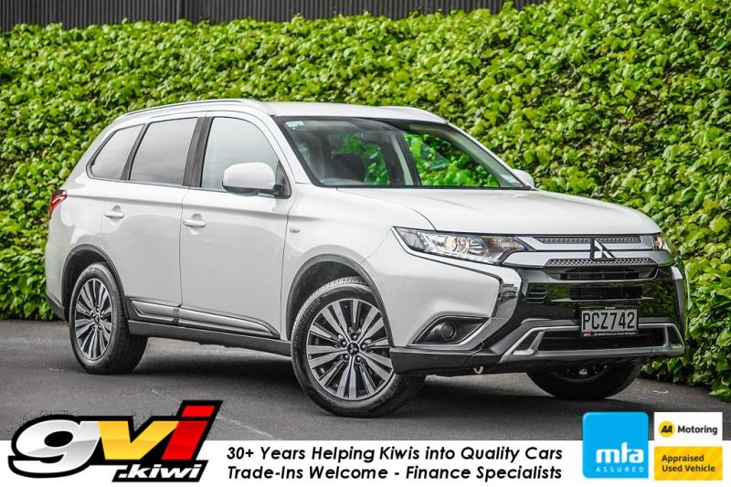 2022 Mitsubishi Outlander LS 7 Seater