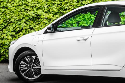2022 Hyundai Ioniq PHEV Gen 2 - Thumbnail
