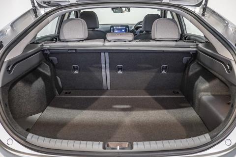 2022 Hyundai Ioniq PHEV Gen 2 - Thumbnail