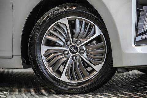 2022 Hyundai Ioniq PHEV Gen 2 - Thumbnail