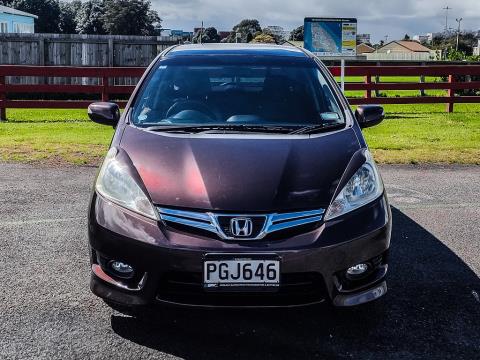 2011 Honda Fit Shuttle - Thumbnail