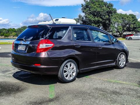 2011 Honda Fit Shuttle - Thumbnail