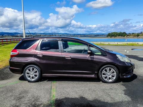 2011 Honda Fit Shuttle - Thumbnail