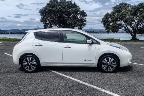 2018 Nissan Leaf 30X 66.7% SOH - Thumbnail