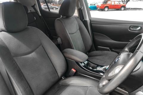 2018 Nissan Leaf 30X 66.7% SOH - Thumbnail