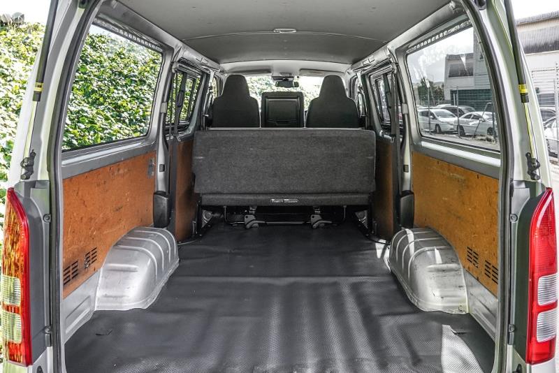2021 Toyota Hiace ZL 5 Door