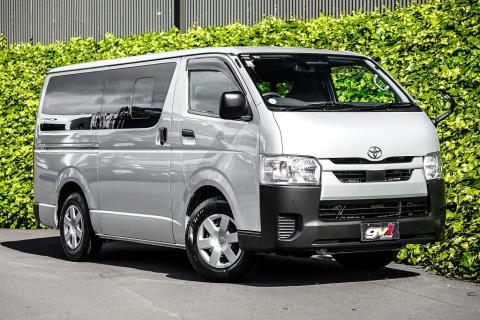 2021 Toyota Hiace ZL 5 Door - Thumbnail