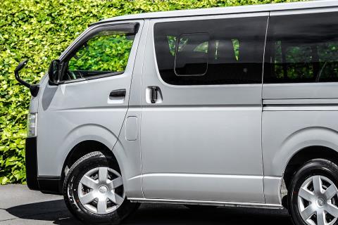 2021 Toyota Hiace ZL 5 Door - Thumbnail