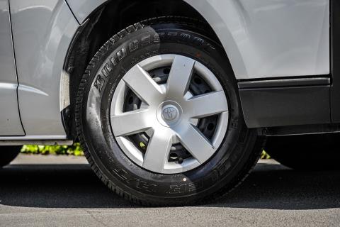 2021 Toyota Hiace ZL 5 Door - Thumbnail