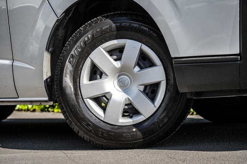 2021 Toyota Hiace ZL 5 Door