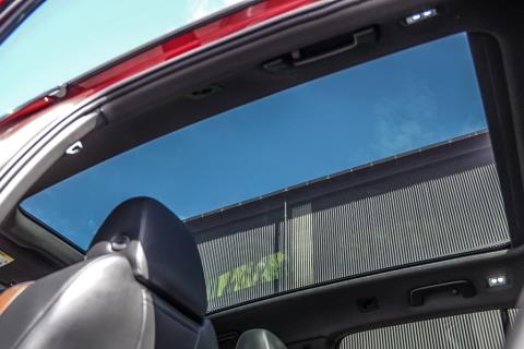 2023 Volkswagen ID.4 Pro 82kWh - Thumbnail