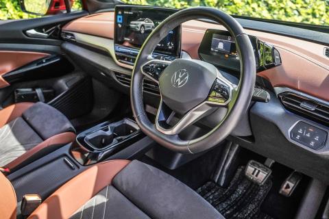 2023 Volkswagen ID.4 Pro 82kWh - Thumbnail