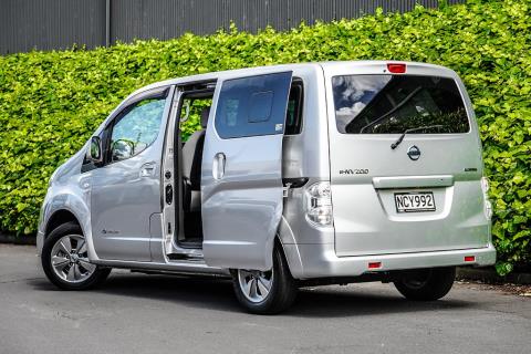 2015 Nissan e-NV200 7 Seater - Thumbnail