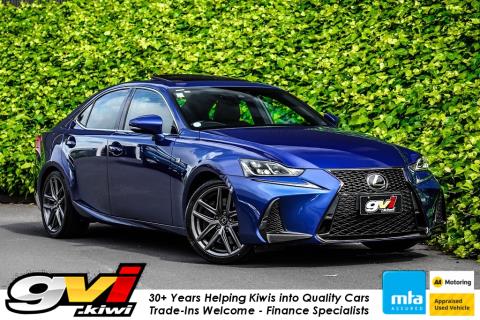 2016 Lexus IS 200T F Sport - Thumbnail