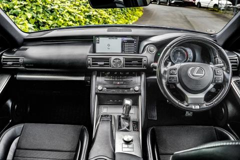 2016 Lexus IS 200T F Sport - Thumbnail