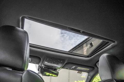 2016 Lexus IS 200T F Sport - Thumbnail